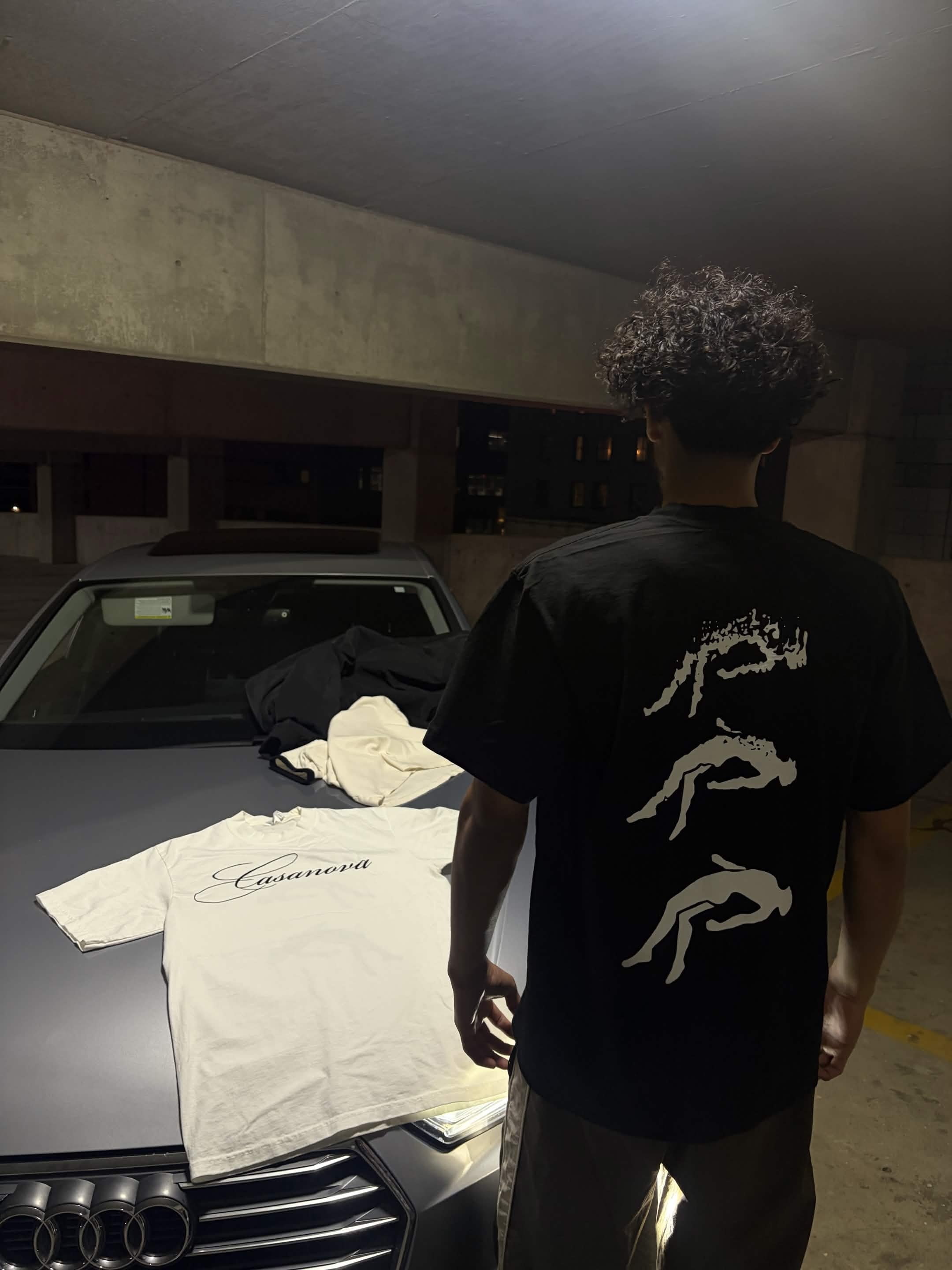 Black Tee